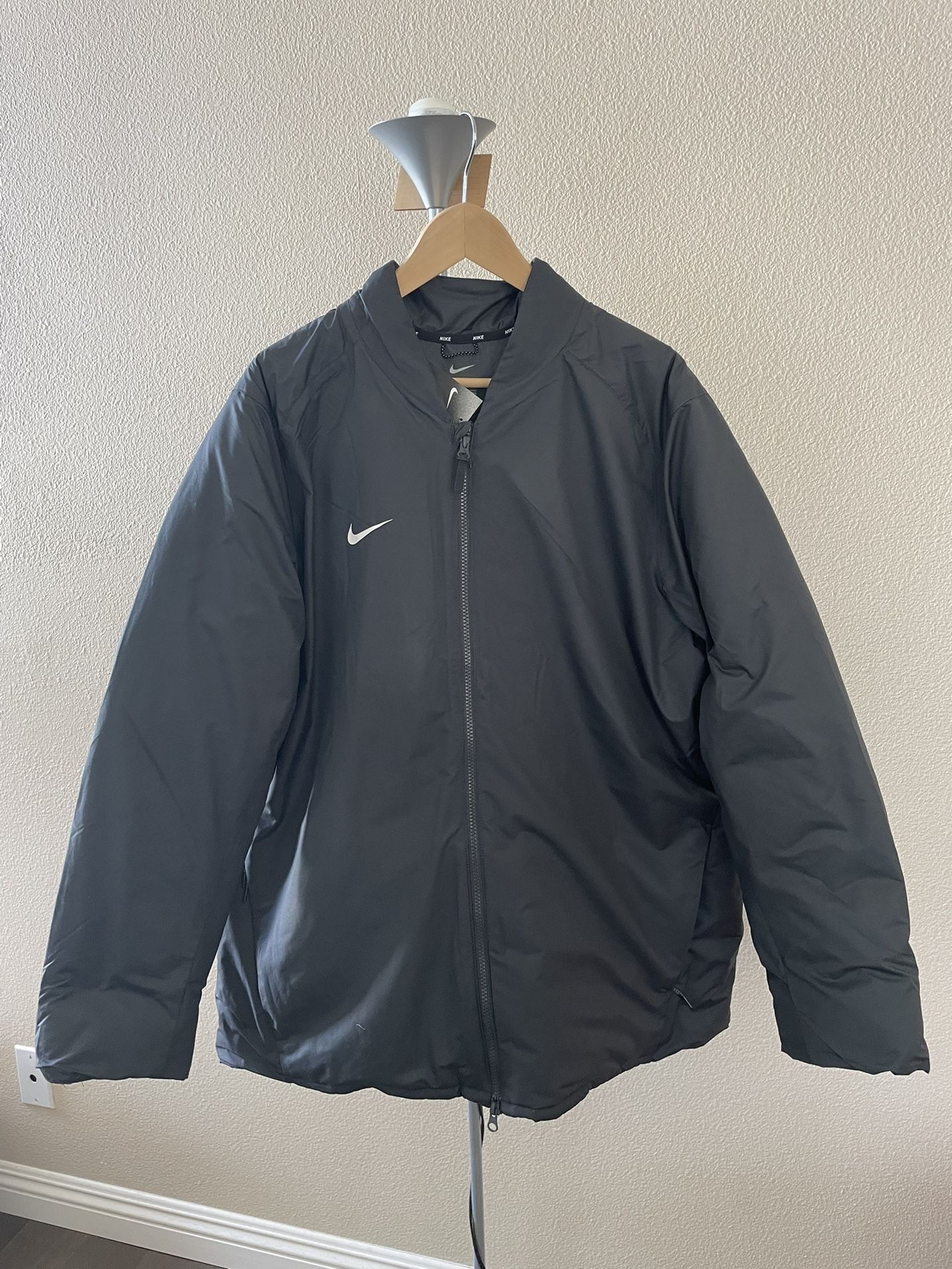 NWT Nike Black Heavy Insulated Jacket Full Zip Fleece Lined Size XL