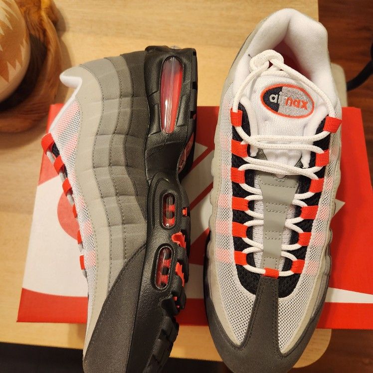 Air Max 95 OG Solar Red Size 12