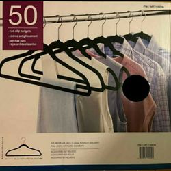 Pickup From LebanonTN 37087.Brand New 50pieces Black Velvet non slip Hangers With Box packing