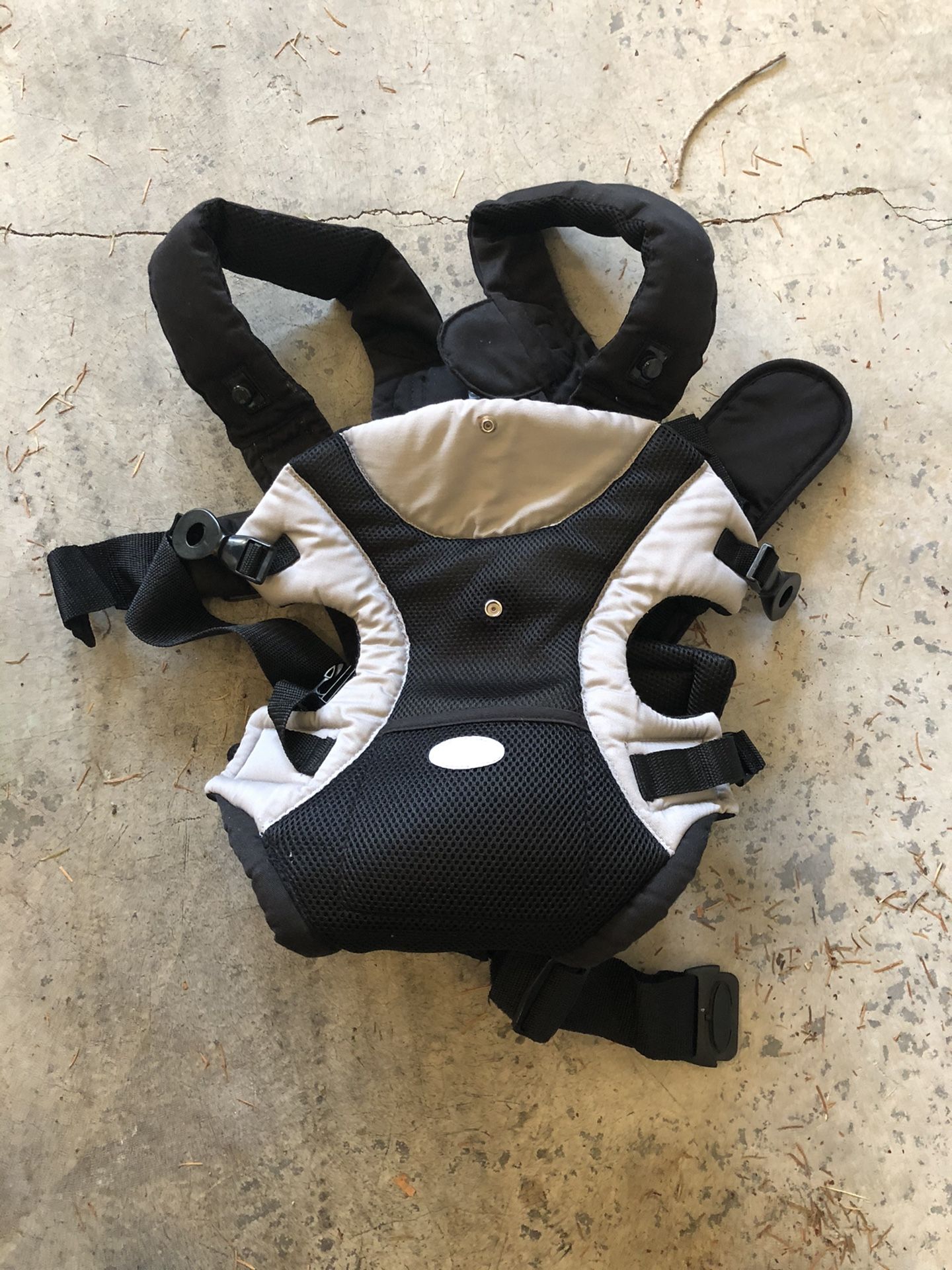 Infantino baby carrier