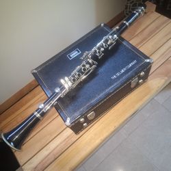  Professional Clarinet Bb