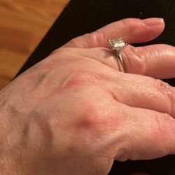 Stunning, moissanite, princess cut solitaire 