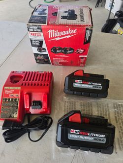 🔥$180 PRICE IS FIRM🔥 Milwaukee M18 18-Volt High Output Kit W/Two 6.0Ah Batteries and Charger