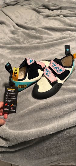 Climbing shoes