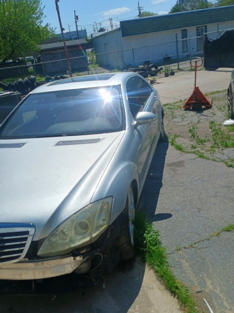 2006 Mercedes-Benz S-Class