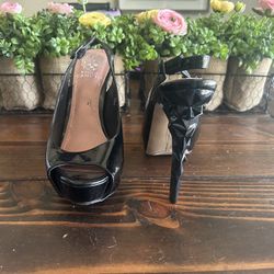 Vince Camuto Black Heals