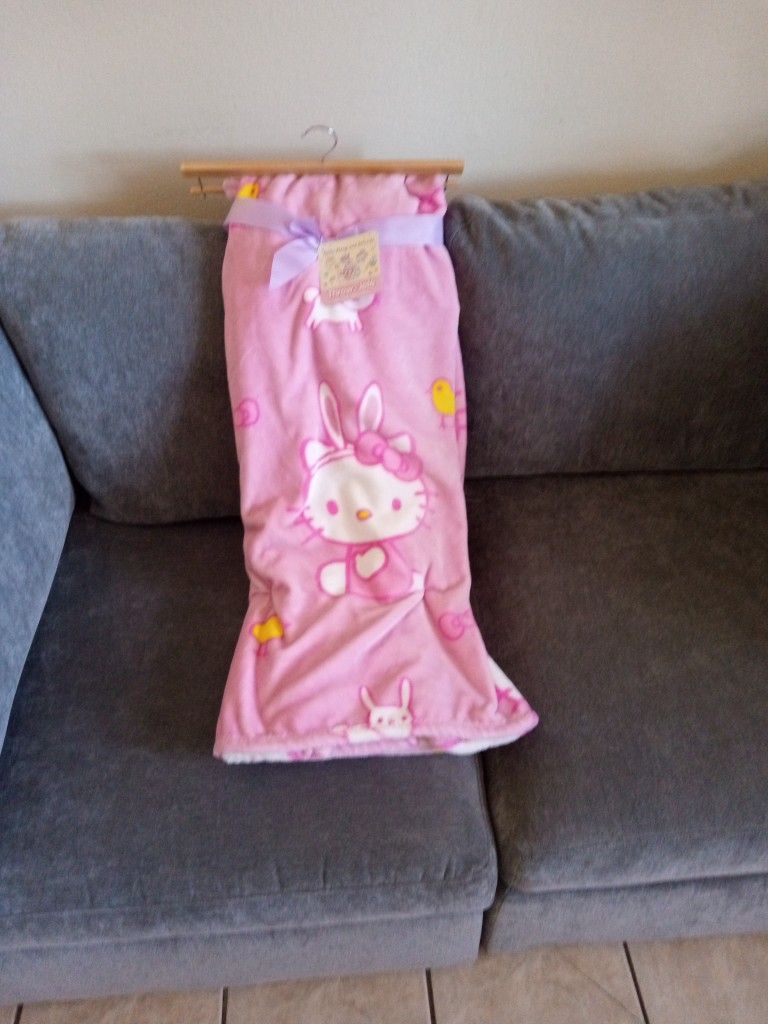 Hello Kitty Blanket