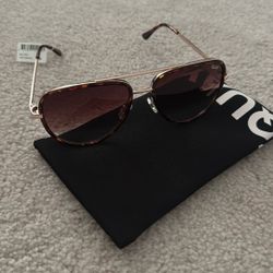 Brand New Quay Sunglasses Brand New
