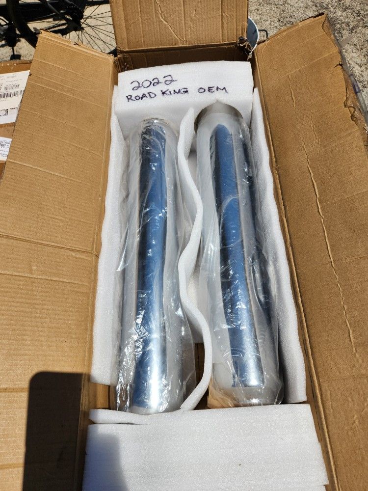 2022 Harley Davidson Touring OEM Exhaust Pipes