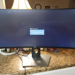 Dell Curved Moniter 