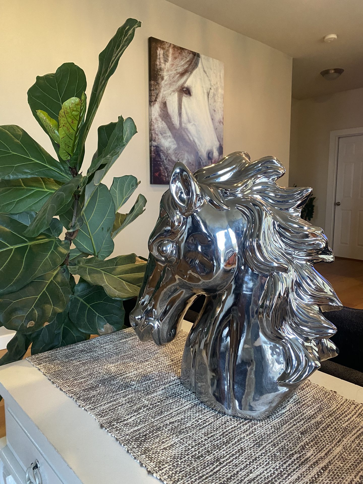 Ceramic Horse Head Chrome Look