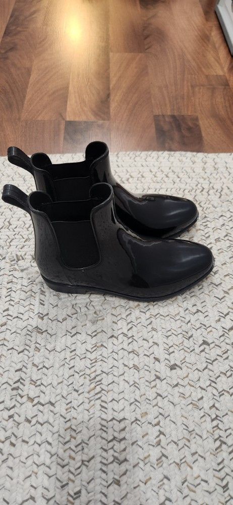 Women's Rain Boots - Size 9 Black