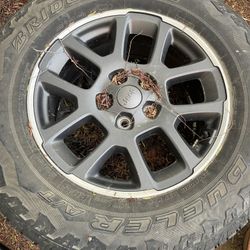 Jeep Gladiator Wheels Stock Oem Tires