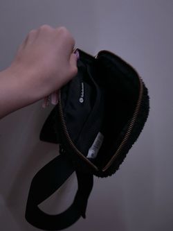 Lululemon black Fanny