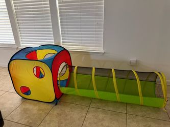 Kids Pop-Up Play Tent & Tunnel – $20