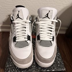 Jordan Retro 4 “Military Black”