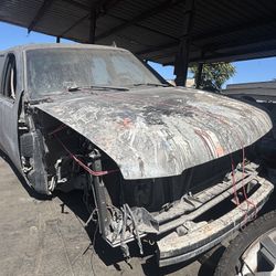 2007 Chevy Suburban 5.3L V8 RWD Engine and Transmission Only (parts)