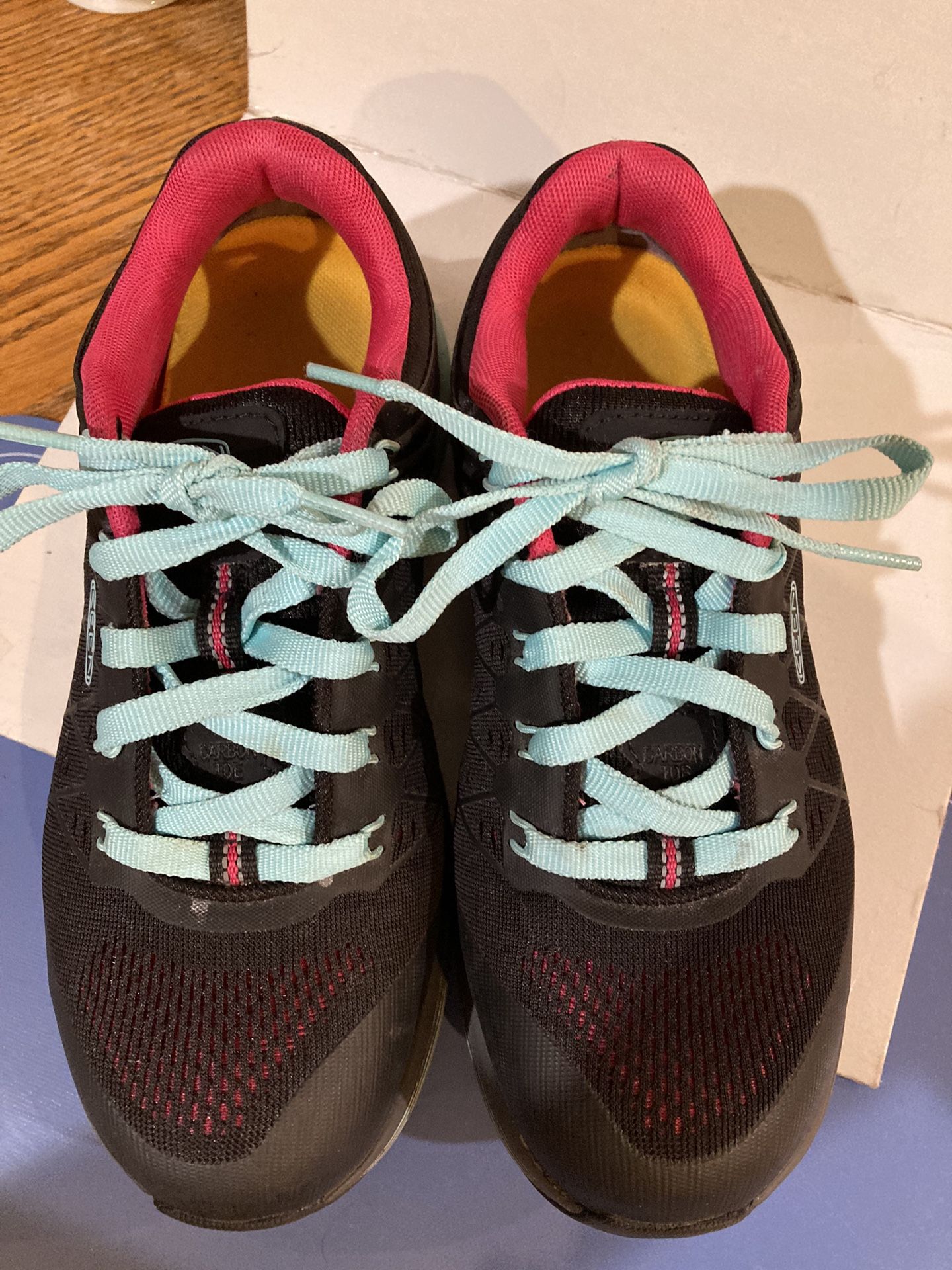 Brand New Womens Black Keen Safety Tennis Shoes Size 7W