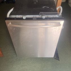 24" Integra 300 Series Dishwasher