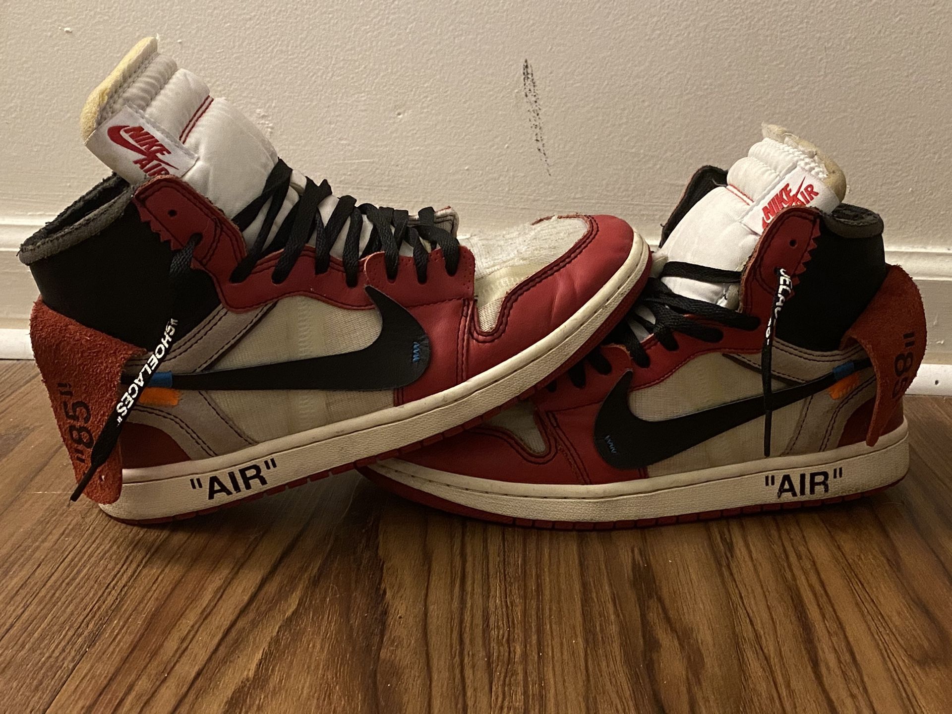 Offwhite Jordan Chicago 1 sz. 10