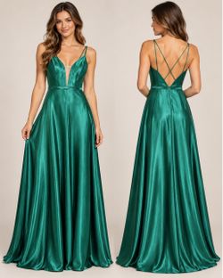 š Beautiful Christina Wu Formal Gown ā Size 8 ā $125 OBO š