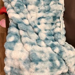 Faux Rabbit Fur Blanket 