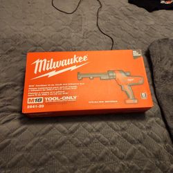 Milwaukee Caulking Gun
