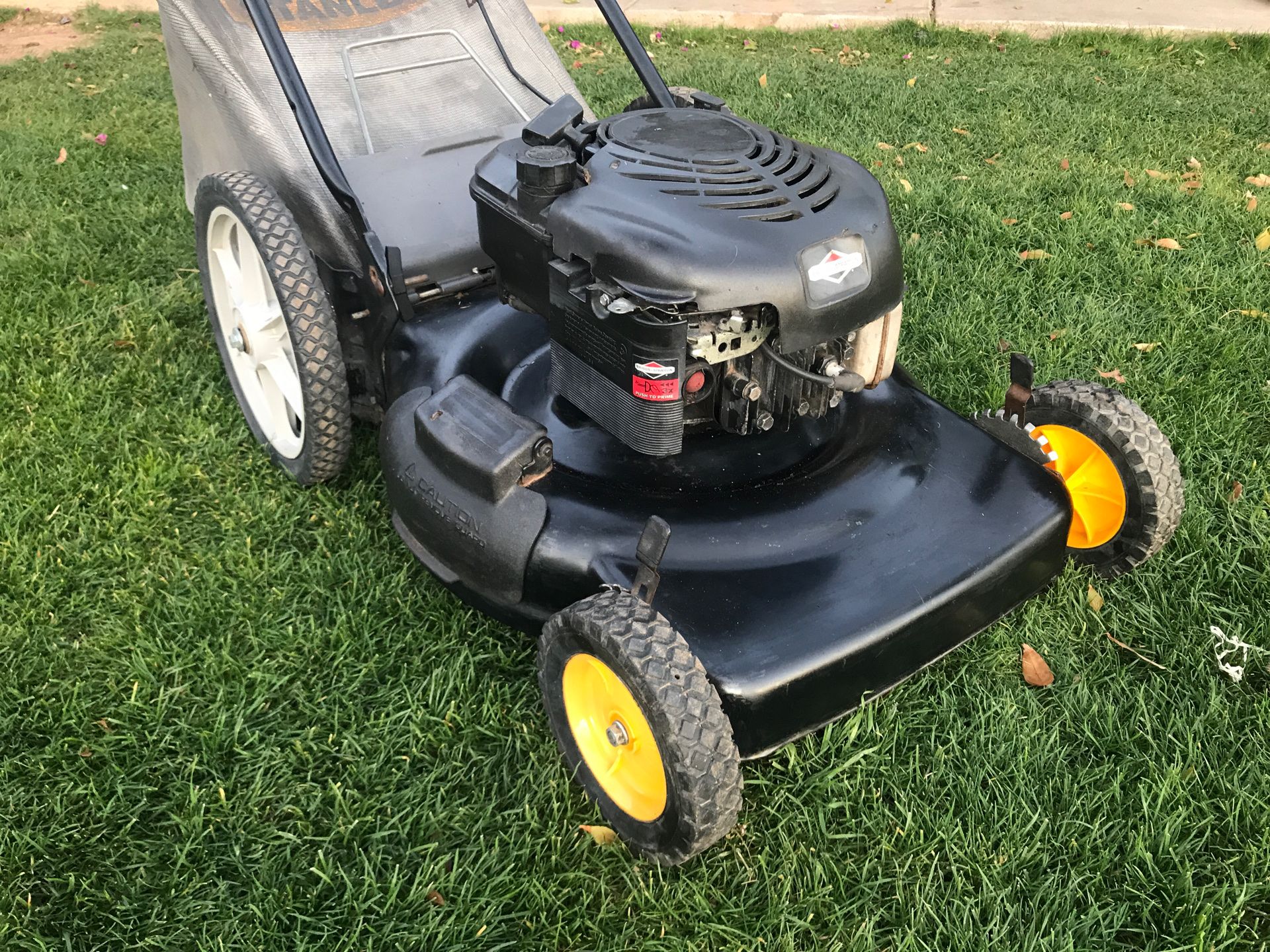 Craftsman 6.5 hp lawn mower for Sale in Gilbert, AZ OfferUp