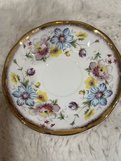 Elizabethan FINE BONE CHINA Saucer 