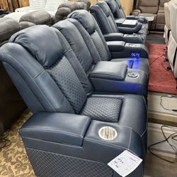 Power Reclining Sofa & Power Reclining Love Seat( Built In Speaker) 