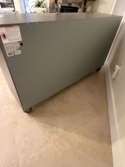 Cabinet or entertainment Cabinet