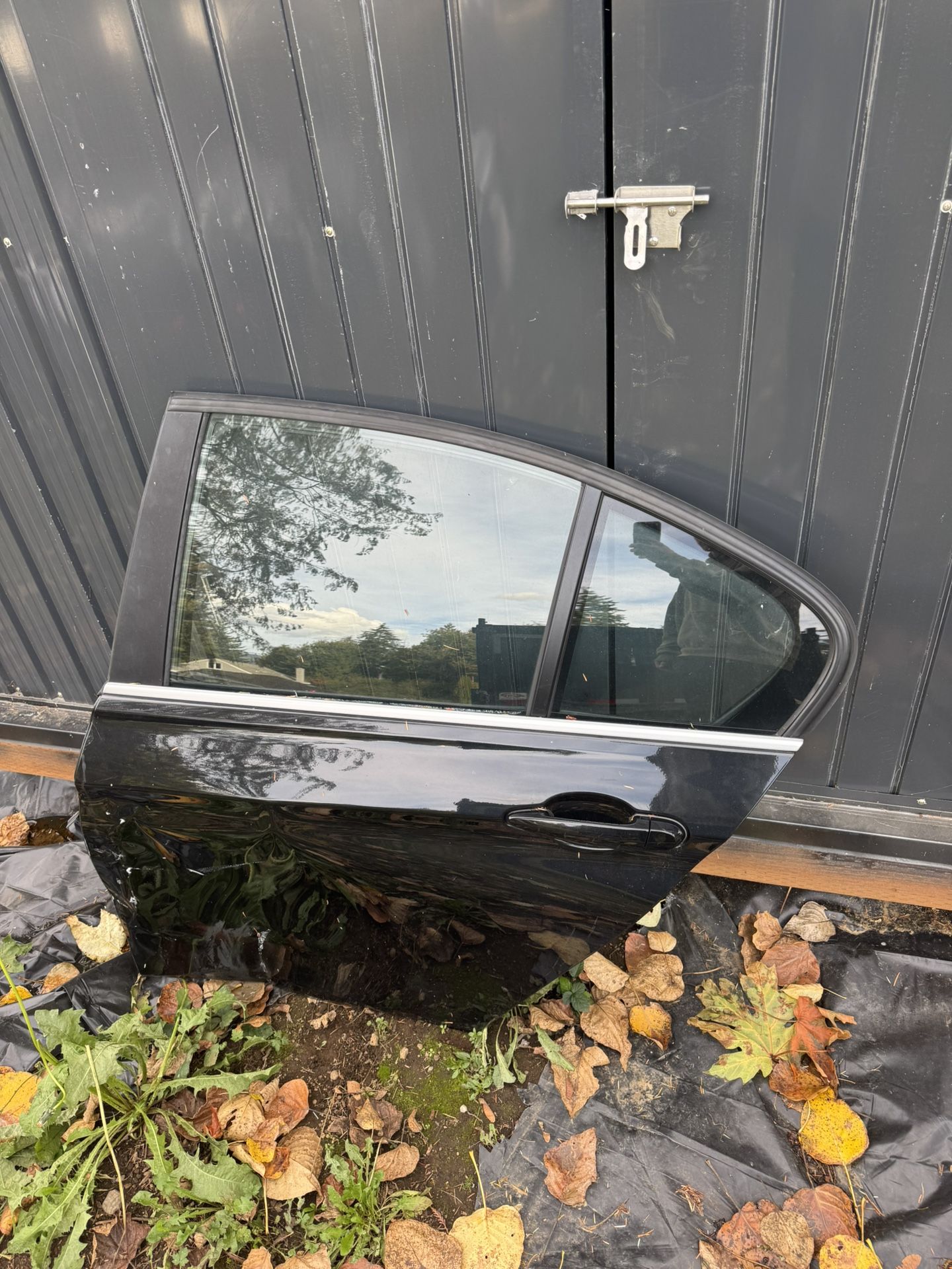 BMW 328i Window And Speaker