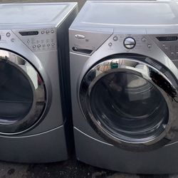 Whirlpool Washer & Electric Dryer 