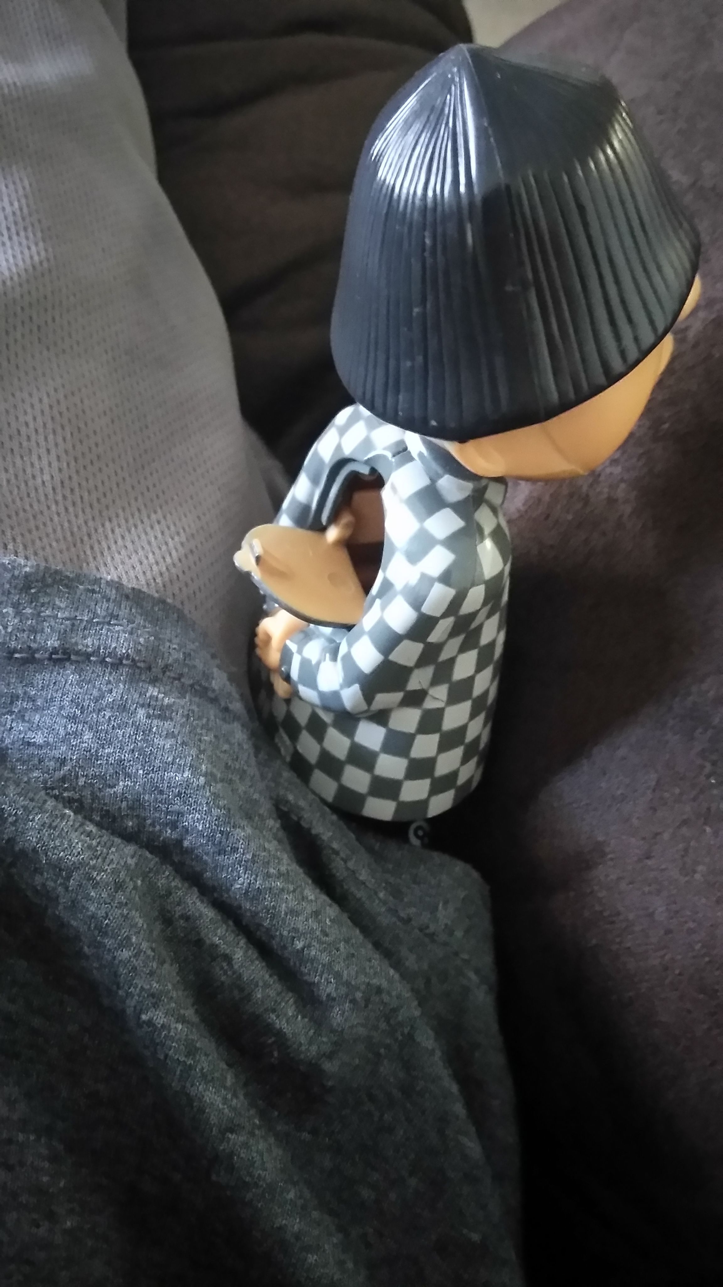 Homies 8 ball bobblehead
