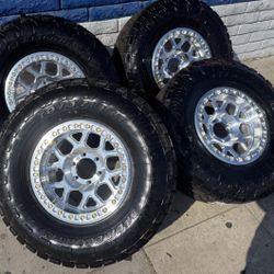 Kmc 444 Mesa 17x9 6x139.7 -12 Offset With Toyo AT III 315/70R17 Tires🔥🔥🔥