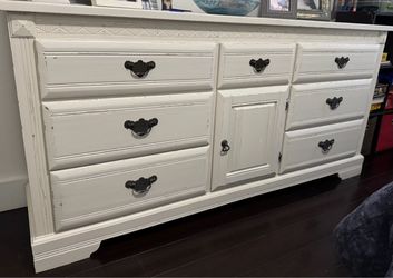 Bedroom set - free