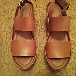 Women's Size 9.5 Vince Wedge Adalia Item Like New Pick Up In Florence KY 
