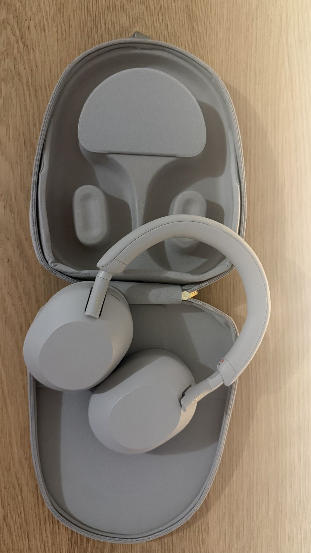 Sony WH-1000 MX5 Premium Wireless Headphones  White