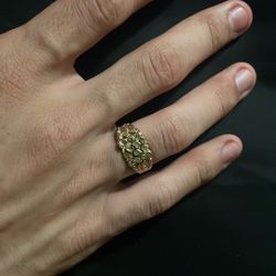2.2 G 10k nugget Ring