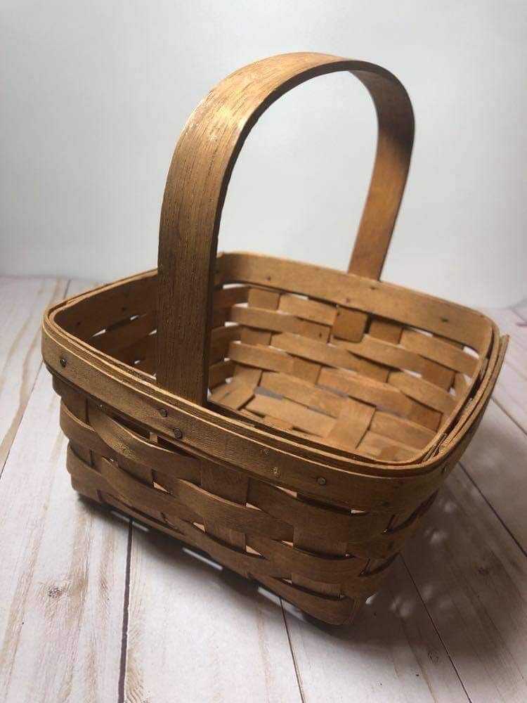 Longaberger basket 1988 handwoven in USA