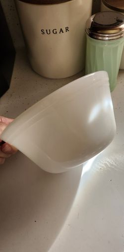 Vintage Federal White Milk Glass Mixing Bowl