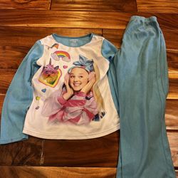 Girl’s jojo siwa fleece pajamas. Size 7/8