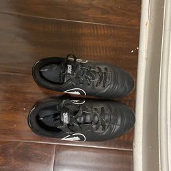 Adidas Predator Cleats Size 12K for Sale in Los Angeles, CA - OfferUp
