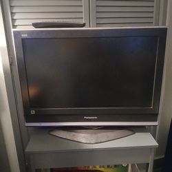 Panasonic Flat Screen W/Remote