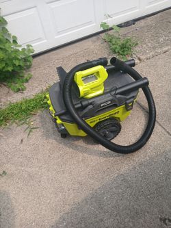 Royobi wet and dry vacc