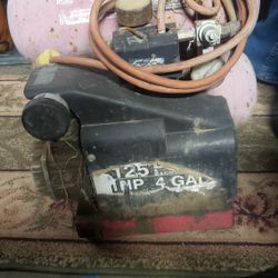 Craftsman Air  Compressor 4gal & 125psi