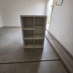 White 6-Cube Storage Shelf Unit