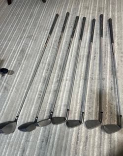 Women’s golf clubs