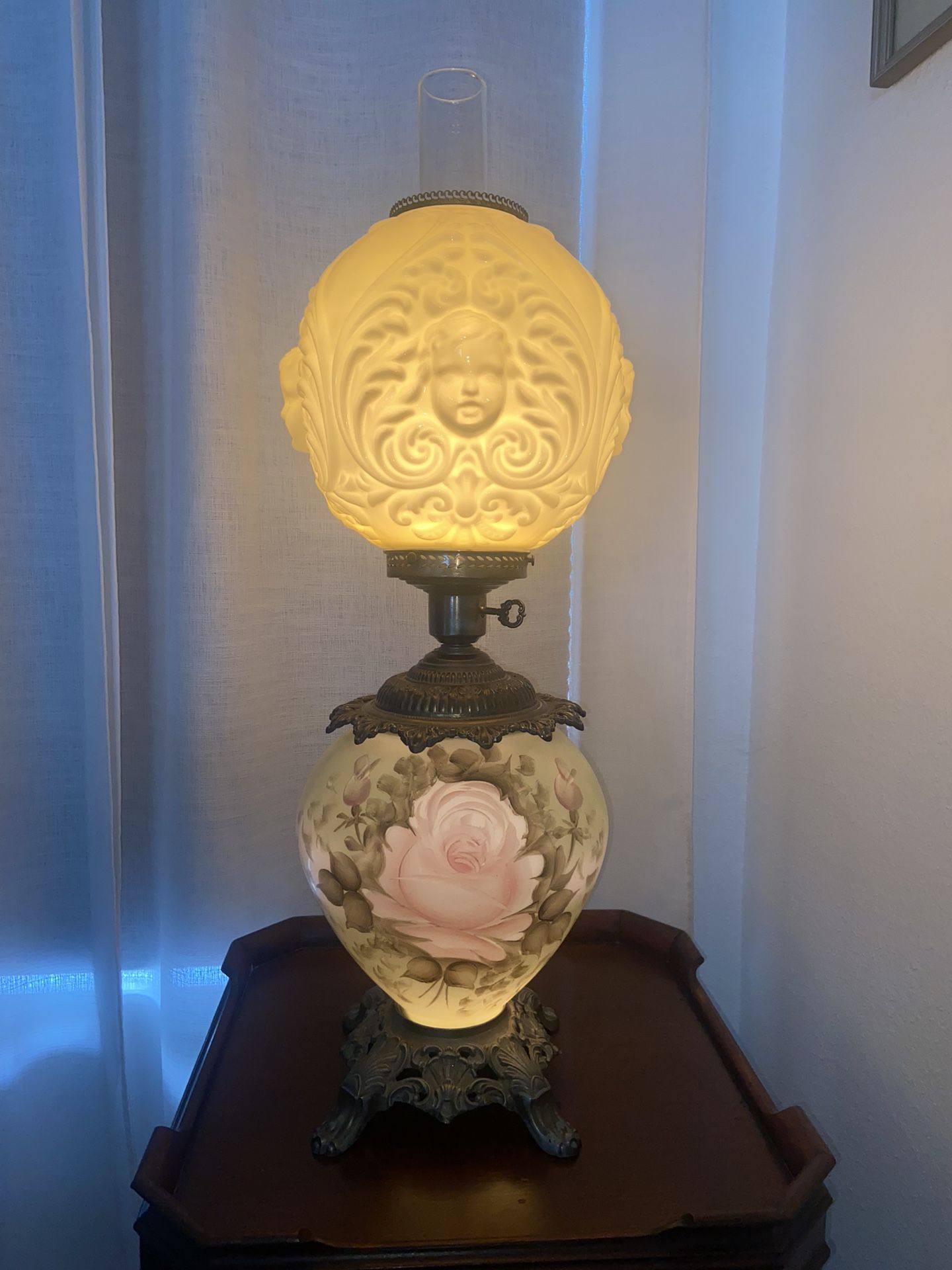 Antique “Gone with the Wind” Lamp
