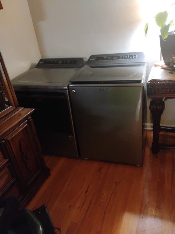 Whirlpool Washer And Dryer